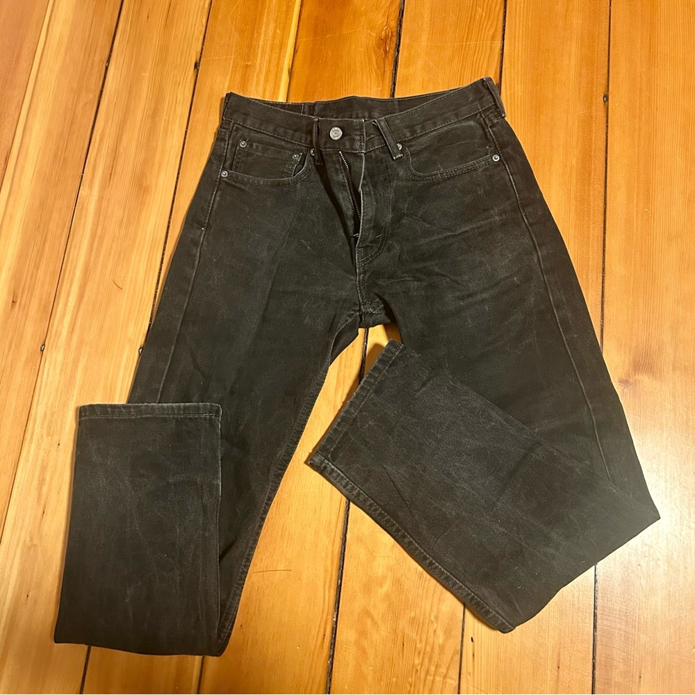 Black Levi’s Jeans